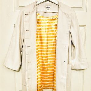 Old navy White car coat Button up Yellow stripe lining Two pockets on front